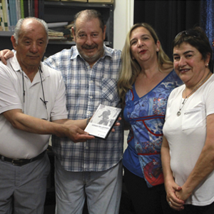 Edgardo Pinchentti recibió un cálido reconocimiento de la Facultad de Arte