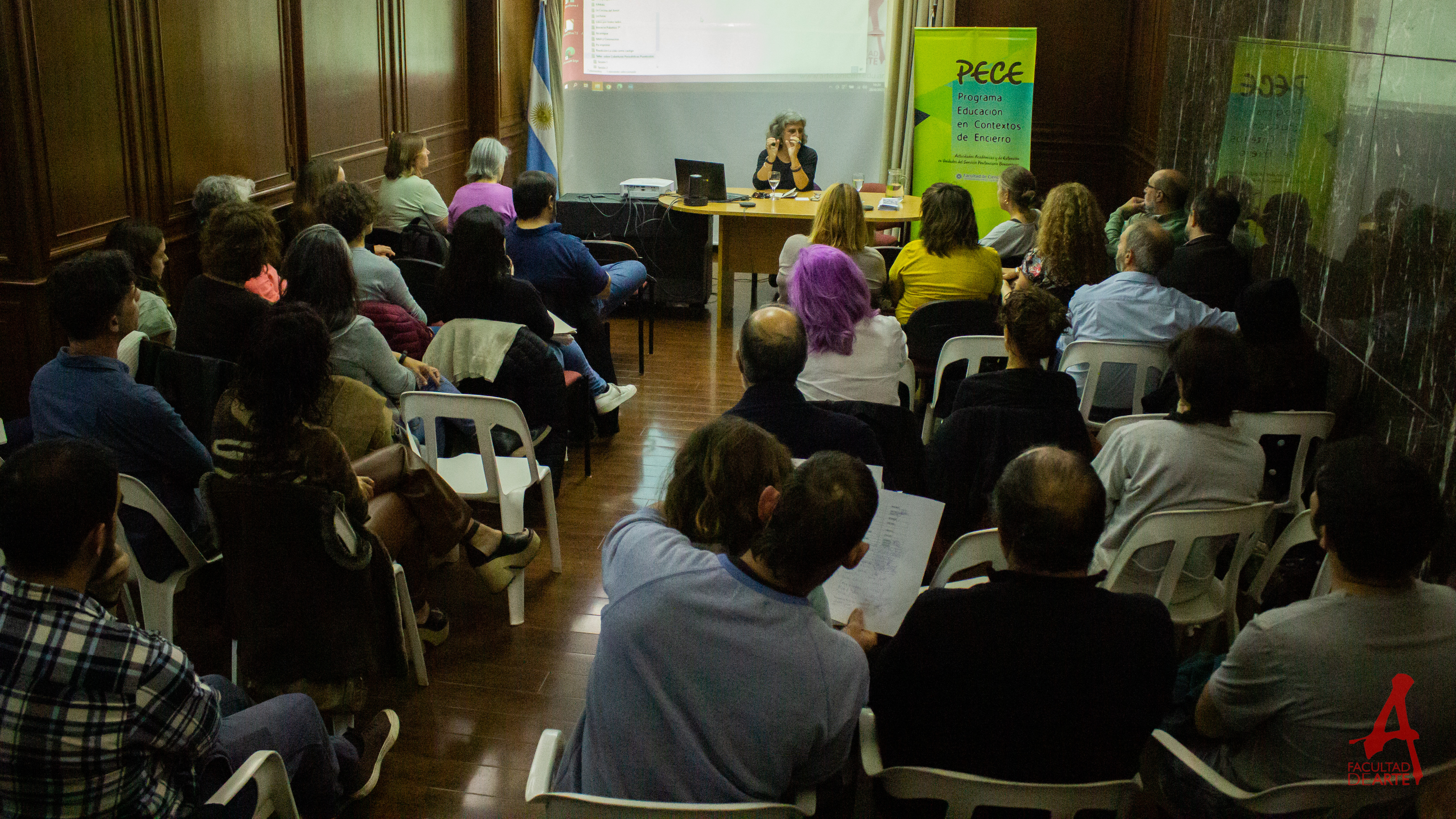 CHARLA COBERTURAS PERIODISTICAS Y PUNITIVISMO